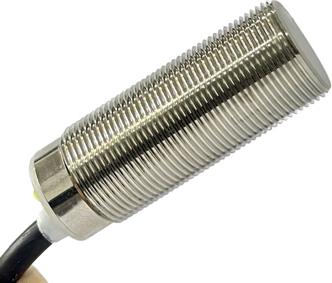 BIR18-NN8FL ||Inductive Proximity Sensor, Diameter 18mm, Sensing Range 8mm, NPN NO